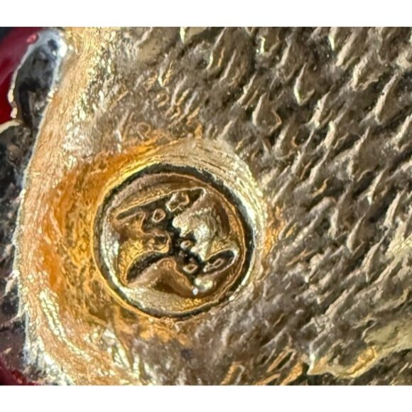 Red Rhinestone “Ruby Slippers” Brooch Pin Gold-Tone Back Decorative Dorothy Oz - Picture 9 of 9